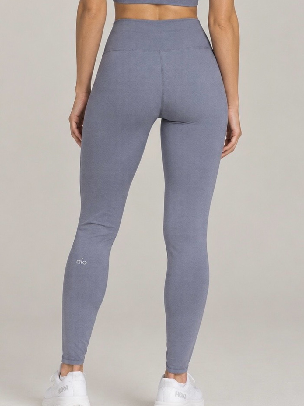 Alo Yoga High-Waisted Yoga Leggings – Medium